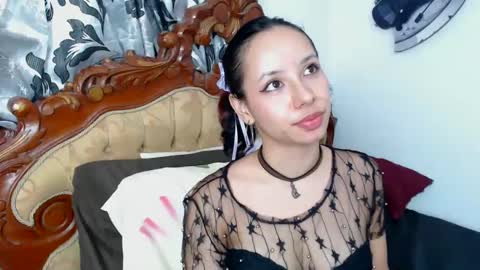 kiaralenon online show from 01-29-25, 01:58