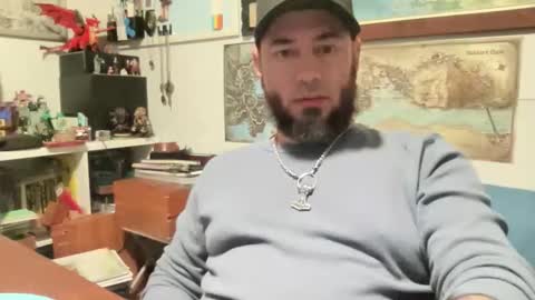 Snapshot of kicker_of_elves chatting on 11-07-25, 11:38 kicker_of_elves online show from 11-07-25, 11:38