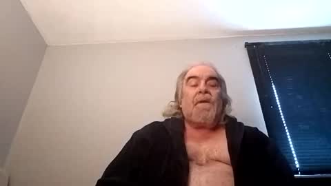 Snapshot of kickinme chatting on 03-09-25, 02:54 KICKINME online show from 03-09-25, 02:54