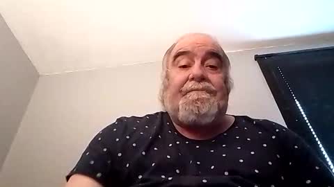 Snapshot of kickinme chatting on 10-28-25, 01:25 KICKINME online show from 10-28-25, 01:25