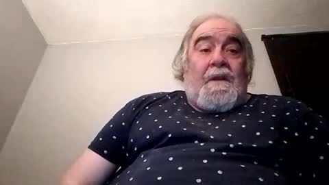 Snapshot of kickinme chatting on 10-30-25, 10:43 KICKINME online show from 10-30-25, 10:43