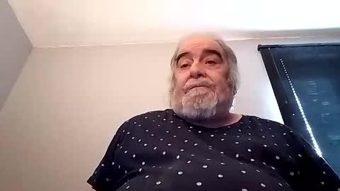 Snapshot of kickinme chatting on 11-01-25, 12:07 KICKINME online show from 11-01-25, 12:07