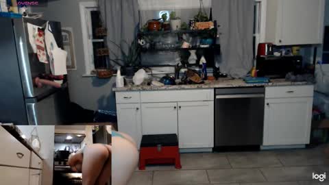 Kiersten online show from 10-16-25, 05:41