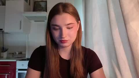 Ola my name is Lissa  Lets hit 10 Thumbs Up together   online show from 05-17-26, 01:51
