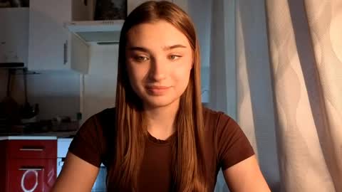 Ola my name is Lissa  Lets hit 10 Thumbs Up together   online show from 05-31-26, 02:24