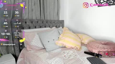 Snapshot of kiianna__ chatting on 09-12-25, 06:02 INSTAGRAM Kiannaweb online show from 09-12-25, 06:02