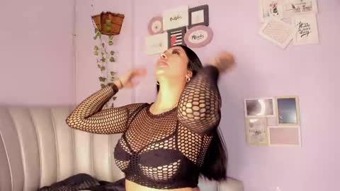 Kim online show from 02-09-25, 11:58