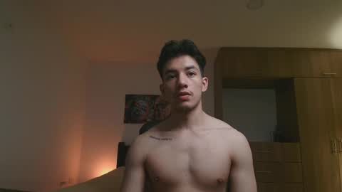 kikeruiz 19 online show from 10-27-25, 11:41