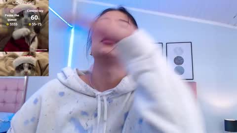 Snapshot of kiki_cams chatting on 11-15-25, 06:48 kIKI online show from 11-15-25, 06:48