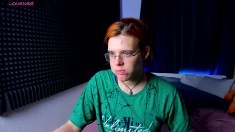 Kiki online show from 12-18-24, 10:30