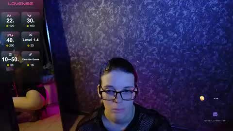 Snapshot of kiki_krash chatting on 07-18-26, 10:30 Kiki online show from 07-18-26, 10:30