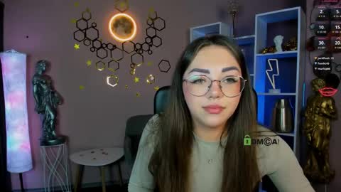 Snapshot of kiki_swan chatting on 04-25-26, 01:41 kiki_swan online show from 04-25-26, 01:41