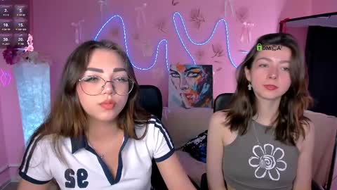 Snapshot of kiki_swan chatting on 05-23-26, 07:18 kiki_swan online show from 05-23-26, 07:18