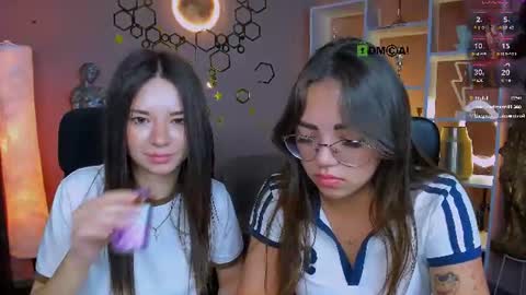 Snapshot of kiki_swan chatting on 07-17-26, 12:12 kiki_swan online show from 07-17-26, 12:12