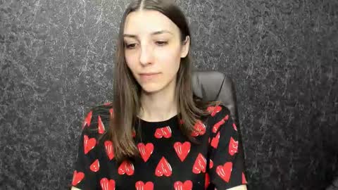 Mika and Miranda online show from 09-12-25, 04:40