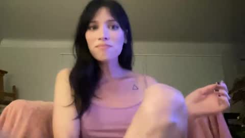 Snapshot of kikihart chatting on 11-22-25, 03:05 Kiki Hart online show from 11-22-25, 03:05