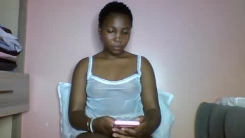 Snapshot of kikimocha chatting on 06-19-26, 06:56 kikimocha online show from 06-19-26, 06:56