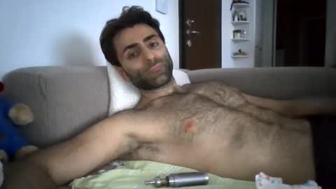Snapshot of kikkus01 chatting on 05-26-26, 04:14 kikkus01 online show from 05-26-26, 04:14
