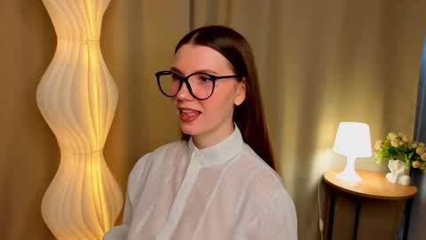 Snapshot of kileymith chatting on 12-05-25, 06:33 ZofiaLiya online show from 12-05-25, 06:33