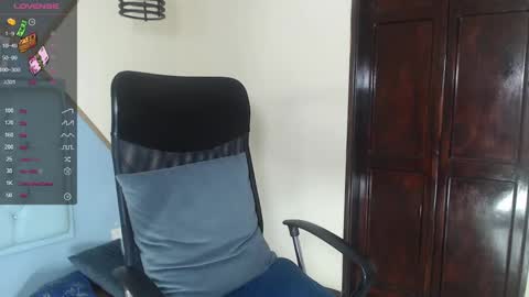 Snapshot of kilian_xx chatting on 12-27-24, 02:54 Kilian xxx online show from 12-27-24, 02:54