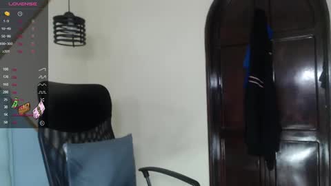 Snapshot of kilian_xx chatting on 01-20-25, 04:12 Kilian xxx online show from 01-20-25, 04:12