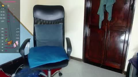 Snapshot of kilian_xx chatting on 02-13-25, 12:21 Kilian xxx online show from 02-13-25, 12:21