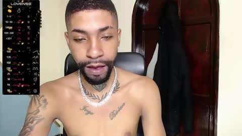 Snapshot of kilian_xx chatting on 02-23-25, 02:25 Kilian xxx online show from 02-23-25, 02:25