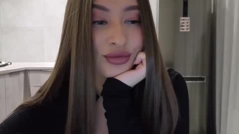 Snapshot of killer__girls chatting on 02-08-26, 08:34 EvaAnna online show from 02-08-26, 08:34