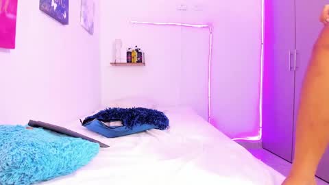 Snapshot of kim_baker1 chatting on 02-08-25, 07:38 kim online show from 02-08-25, 07:38