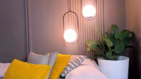 Kim online show from 01-03-25, 01:03