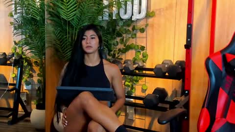 Kim online show from 01-04-25, 04:11