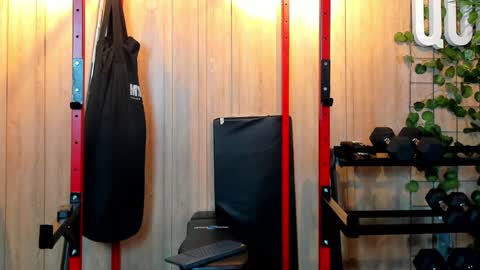 Kim online show from 02-06-25, 01:21