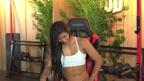 Kim online show from 10-14-25, 01:12