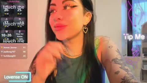 Snapshot of kim_brownie chatting on 02-03-26, 06:11 Kim online show from 02-03-26, 06:11