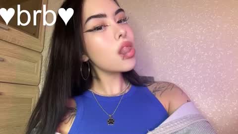 Snapshot of kim_brownie chatting on 03-04-26, 05:35 Kim online show from 03-04-26, 05:35