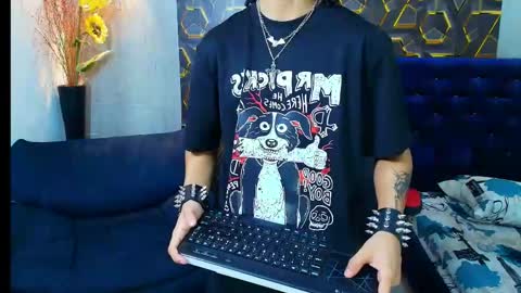 KIM online show from 04-18-26, 08:42