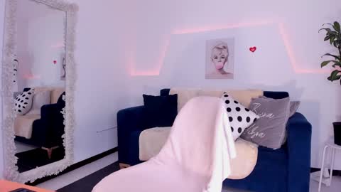 Kim  online show from 03-06-25, 08:08