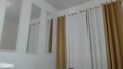 Snapshot of kim_lu29 chatting on 03-09-25, 09:35 kim online show from 03-09-25, 09:35