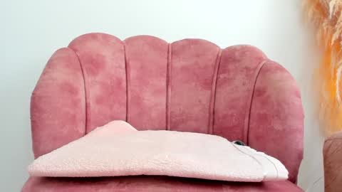 Kim Murphy online show from 12-22-24, 02:06