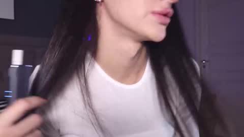 Kim Oberlin online show from 09-21-25, 03:57