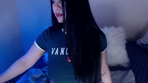 Snapshot of kim_perrii chatting on 03-05-25, 05:50 Kim online show from 03-05-25, 05:50