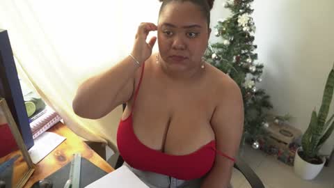 Snapshot of kim_sweets chatting on 12-11-24, 04:09 Maria online show from 12-11-24, 04:09