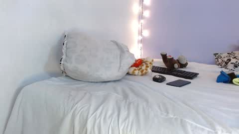 Kim  Yuk online show from 01-25-25, 01:10