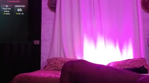 Kim  Yuk online show from 12-15-25, 12:04