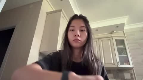 Polly online show from 05-31-26, 08:43