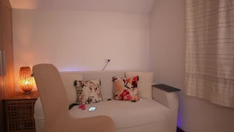 Snapshot of kimberhot chatting on 09-13-25, 11:59 Kim online show from 09-13-25, 11:59