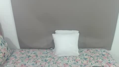 Snapshot of kimberjamesxx chatting on 07-06-26, 03:36 DANIELA online show from 07-06-26, 03:36