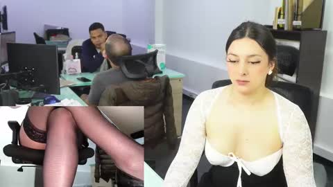 Kimberly 1200-1900 GMT-5 online show from 02-23-25, 01:02