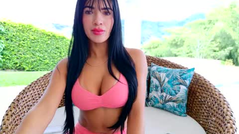 Snapshot of kimberly_hot2 chatting on 01-11-26, 02:44 Melissa online show from 01-11-26, 02:44