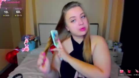 Snapshot of kimberly_mm chatting on 11-05-25, 05:35 kimberly_mm online show from 11-05-25, 05:35